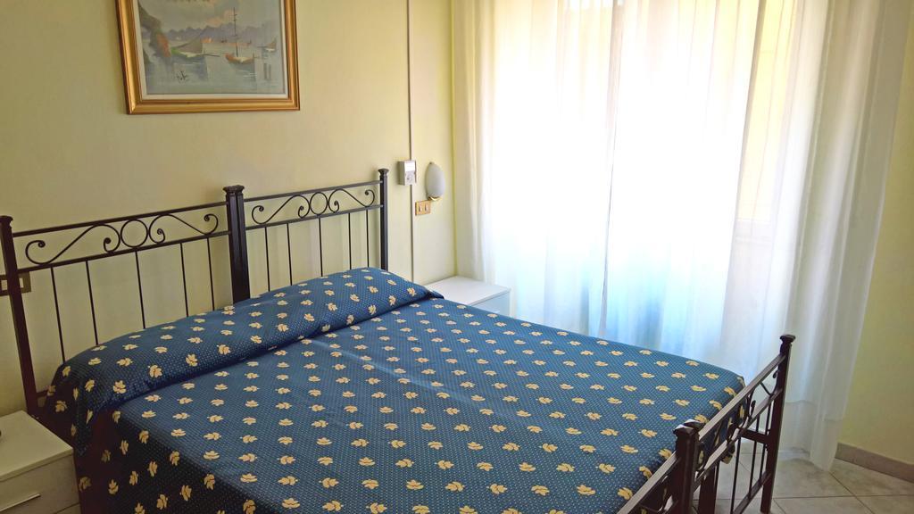 Albergo Golfo 福洛尼卡 外观 照片