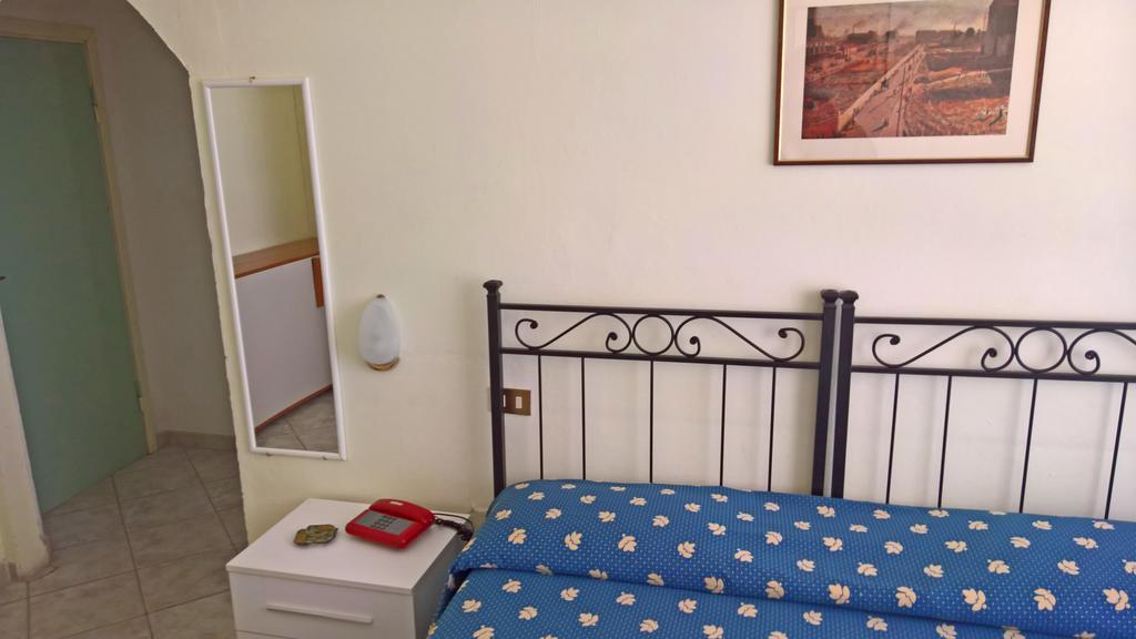 Albergo Golfo 福洛尼卡 外观 照片