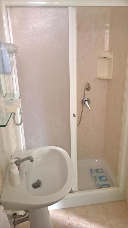Albergo Golfo 福洛尼卡 外观 照片